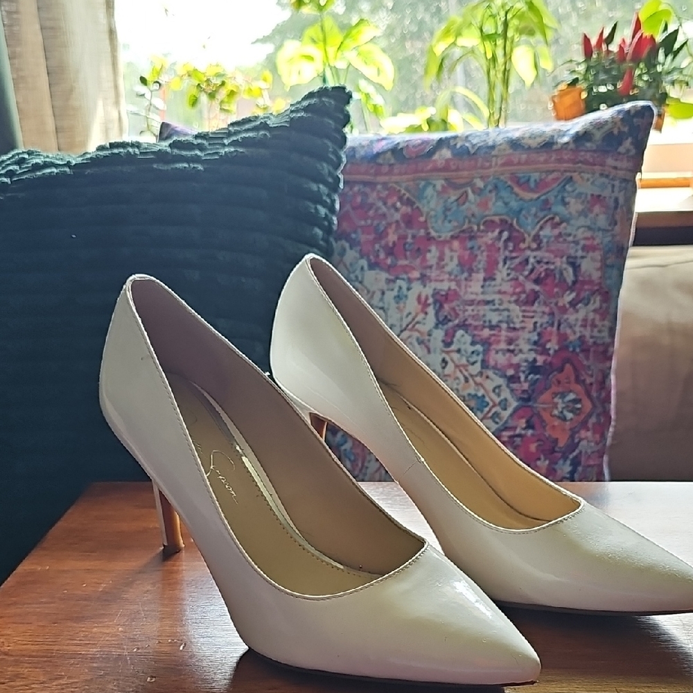 Jessica Simpson Classic White Heels 3 Inch Heels